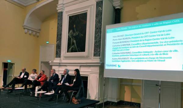 Table-ronde_Elus