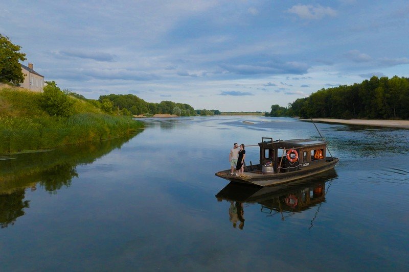 Promenade en bateau sur la Loire à Combleux, avec les Escapades ligériennes (vue drone)